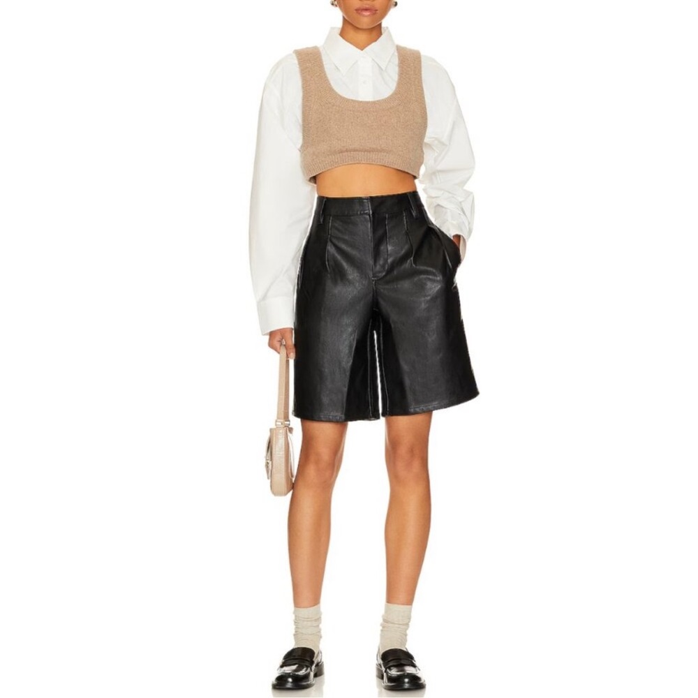 NEW WITH TAGS Free people Alandale Faux Leather Trouser Shorts Size 4